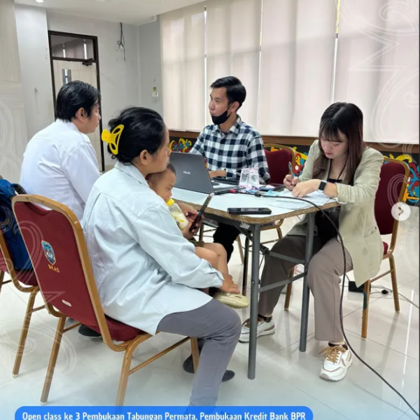Kegiatan pembukaan rekening tabungan Bank BPR Bulungan bekerja sama dengan Disdukcapil Bulungan